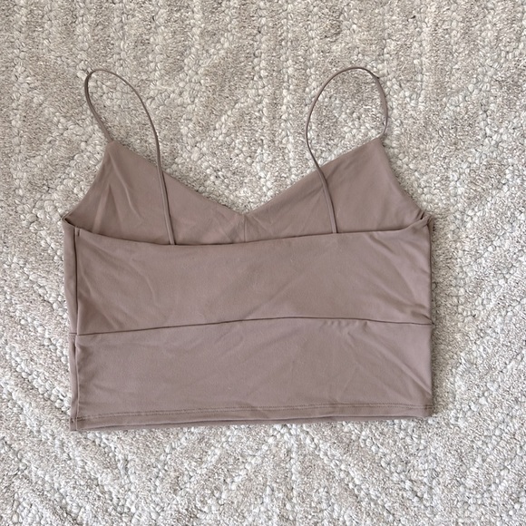 Abercrombie cut out Tank Top - Picture 2 of 3